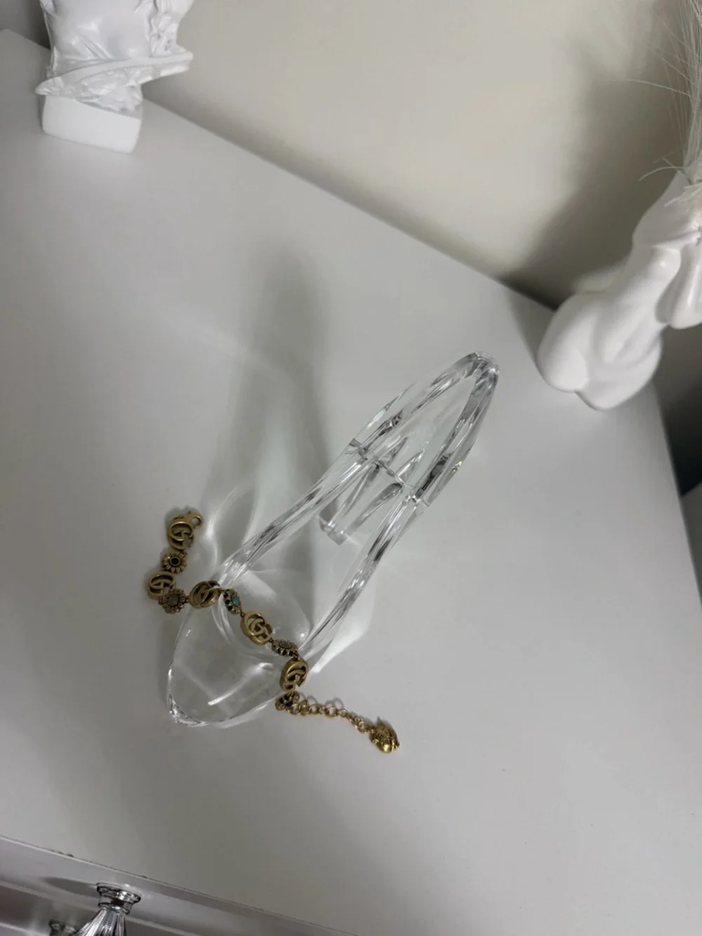 Gucci Gold Floral Chain Bracelet with Blue Accents - Picture 4 of 4